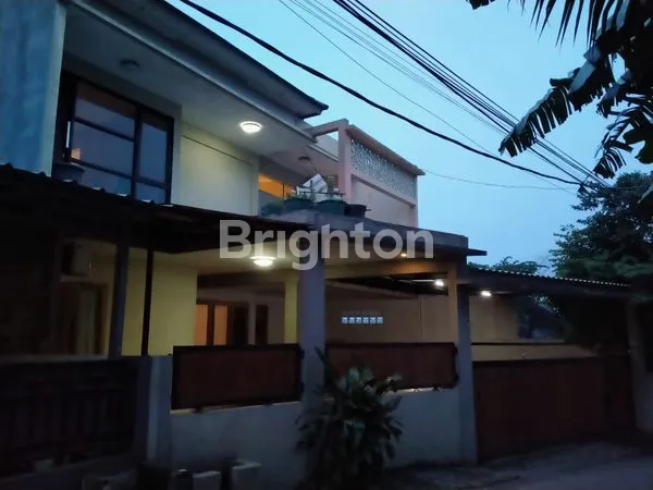 image DIJUAL RUMAH CUANTIK 2 LANTAI JAKASETIA (6)