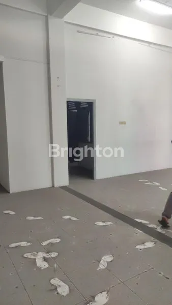 image RUKO STRATEGIS SOEKARNO HATTA SEMARANG TIMUR (2)