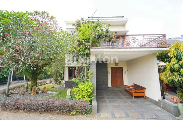 image RUMAH BESAR & MEWAH CLASSIC MODERN DI CIBUBUR  COUNTRY (1)