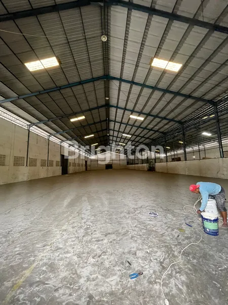 image  GUDANG KOMPLEK GUDANG WRINGINANOM GRESIK KONDISI BAGUS SIAP PAKAI  (3)