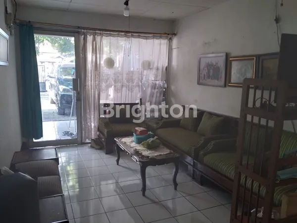 image RUMAH TUA PINGGIR JALAN RAYA JAKARTA-BOGOR (5)