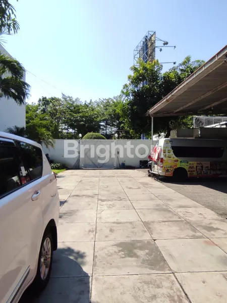 image JARANG ADA RUMAH KOMERSIAL RAYA KERTAJAYA INDAH LEBAR 36 DEKAT GALAXY MALL (3)