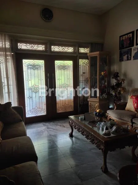 image RUMAH MEWAH TERAWAT BAGUS DI MARGOREJO INDAH* (2)