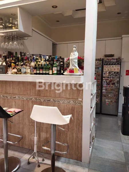 image RUMAH MEWAH TERAWAT BAGUS DI MARGOREJO INDAH* (4)