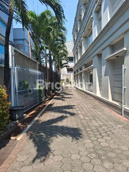 image GEDUNG UNTUK KANTOR DI TANAH ABANG 500M2 LANTAI 2 DAN LANTAI 3, BEBAS GANJIL GENAP 5 MENIT KE MRT BUNDARAN HI (3)
