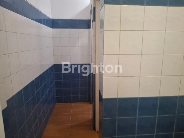 image GEDUNG UNTUK KANTOR DI TANAH ABANG 500M2 LANTAI 2 DAN LANTAI 3, BEBAS GANJIL GENAP 5 MENIT KE MRT BUNDARAN HI (6)