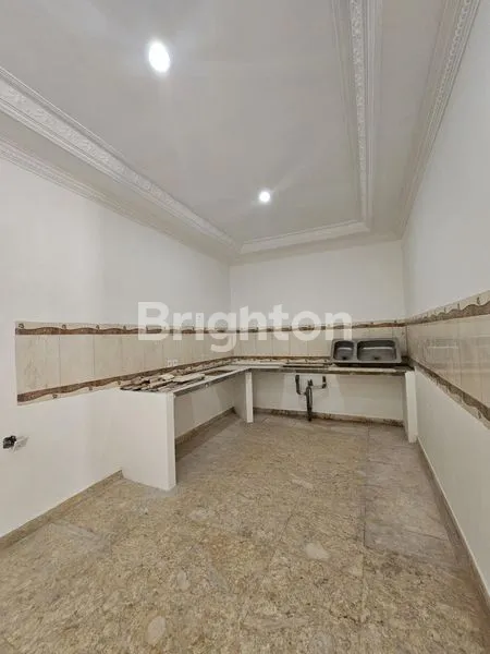 image RUMAH MINIMALIS 3 LANTAI DI BALIKPAPAN BARU (4)