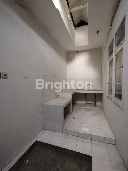 image RUMAH STRATEGIS DI PONDOK TJANDRA MANGGIS (6)