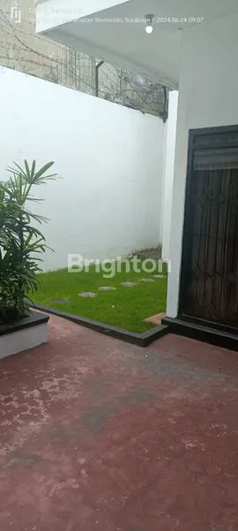 image RUMAH MEWAH SHM DI DAERAH MARGOREJO INDAH (2)