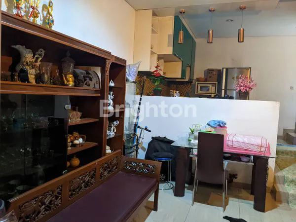 image RUMAH 2 1/2 LANTAI SIAP HUNI DI PORIS PLAWAD INDAH CIPONDOH TANGERANG. (4)