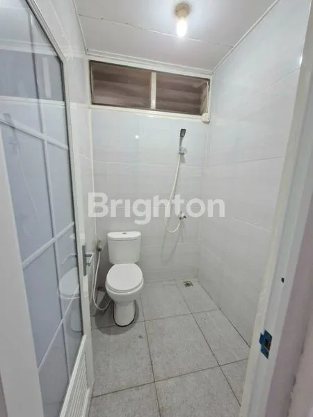 image RUMAH RAPI 2LANTAI DI KELAPA GADING (8)