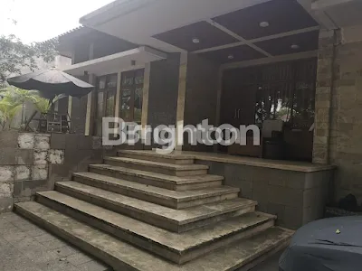 image RUMAH MEWAH DI PANGLIMA POLIM JAKARTA SELATAN (1)