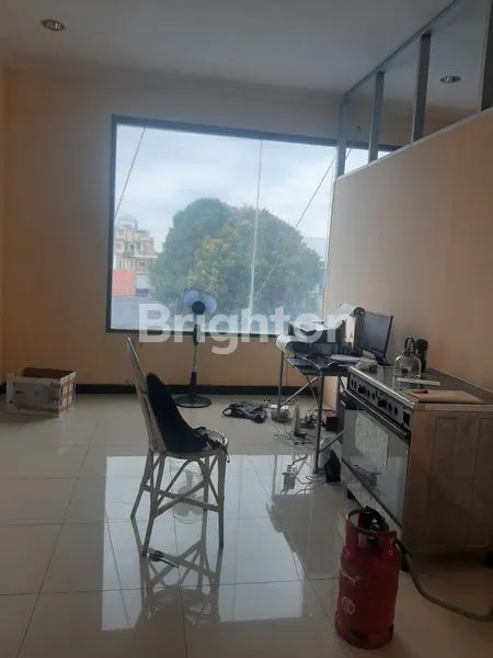 image RUKO 6 LANTAI SANGAT STRATEGIS (3)