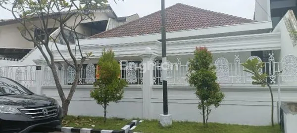 image RMH MEWAH & SEMI FURNISH 1,5 LANTAI (1)