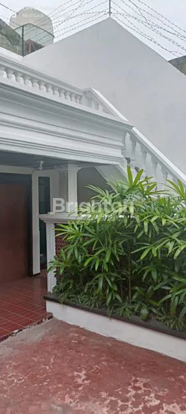 image RMH MEWAH & SEMI FURNISH 1,5 LANTAI (3)