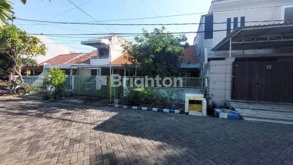 image RUMAH TENGGILIS MEJOYO SELANGKAH DE UBAYA (1)