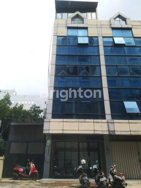 image DIJUAL CEPAT, TURUN HARGA, RUKO BARU DI RENOVASI TOTAL, DI JL. RAYA PERJUANGAN, JAKARTA BARAT (1)