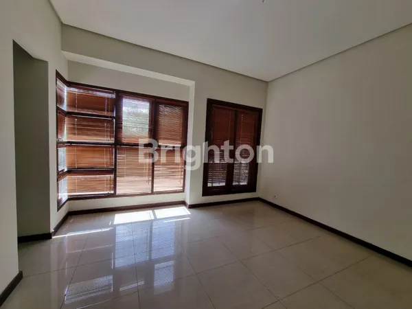 image RUMAH KERTAJAYA INDAH REGENCY FURNISH SIAP HUNI (7)