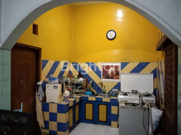 image RUMAH BESAR DI AREA JOGJA BARAT, DAERAH PADAT PENDUDUK YANG BERKEMBANG PESAT 1 KM MIROTA GODEAN2,9 KM TUGU MALIOBORO (4)