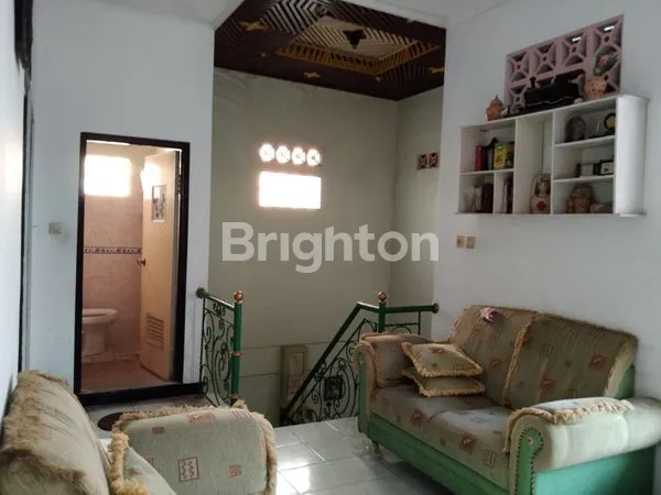 image RUMAH BESAR DI AREA JOGJA BARAT, DAERAH PADAT PENDUDUK YANG BERKEMBANG PESAT 1 KM MIROTA GODEAN2,9 KM TUGU MALIOBORO (7)