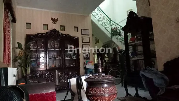 image RUMAH BESAR DI AREA JOGJA BARAT, DAERAH PADAT PENDUDUK YANG BERKEMBANG PESAT 1 KM MIROTA GODEAN2,9 KM TUGU MALIOBORO (8)