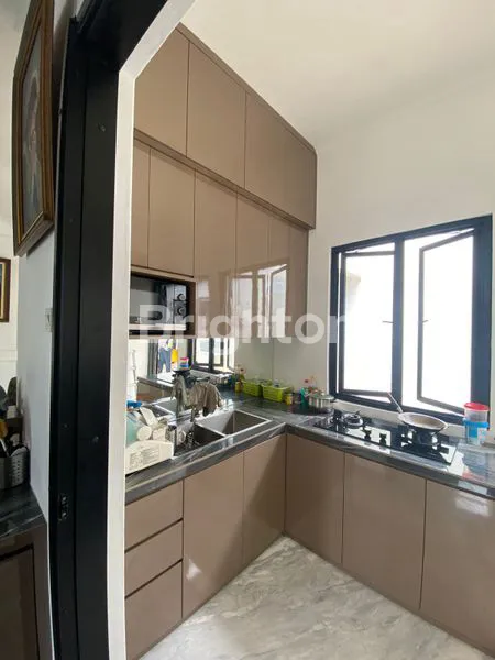 image RUMAH MEWAH 2 LT DI PUSPITA LOKA (7)