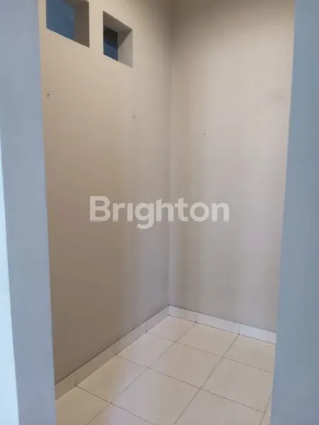 image RUMAH MEWAH 3 LT DI PUSPITA LOKA (3)