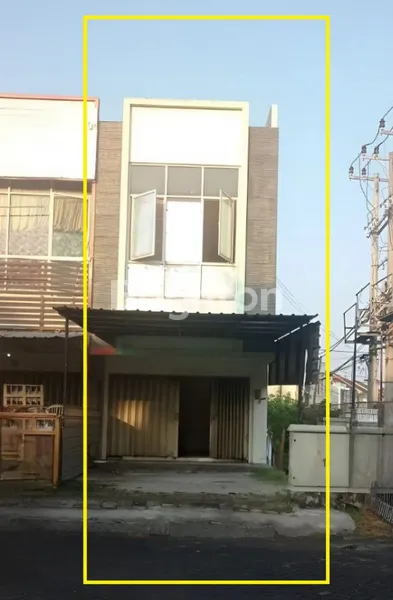 image SIAP PAKAI RUKO 2 LANTAI BENOWO SURABAYA BARAT DEKAT CITRALAND UTARA (1)