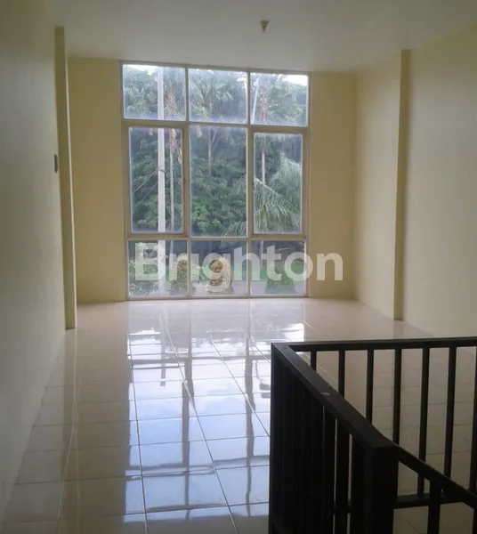 image SIAP PAKAI RUKO 2 LANTAI BENOWO SURABAYA BARAT DEKAT CITRALAND UTARA (4)