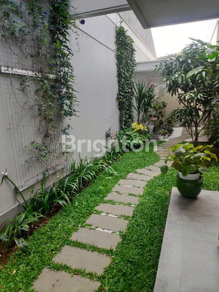 image RUMAH  BARU LUX DI SETIABUDI REGENCY - BANDUNG (8)