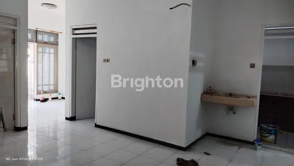 image RUMAH TERAWAT NIRWANA EKSEKUTIF DEKAT MEDAYU PANDUGO KEDUNG BARUK MERR RUNGKUT UPN GUNUNG ANYAR PURIMAS (2)