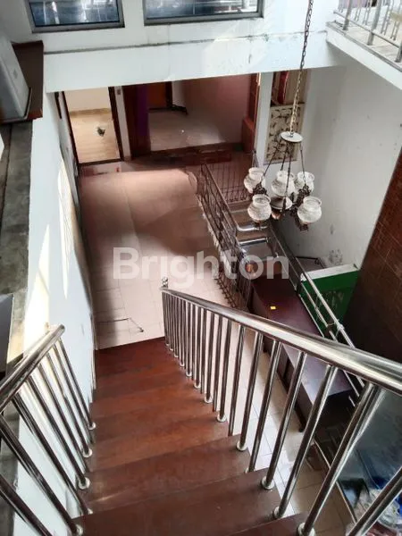 image RUMAH KOS-KOSAN JUAL BUTUH BISA UNTUK HUNIAN ATAU LANJUTKAN USAHA KOS-KOSAN LOKASI STRATEGIS DI RAWAMANGUN JAKARTA TIMUR (3)