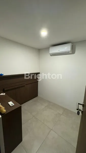 image RUMAH FULL FURNISHED DI BSD (5)