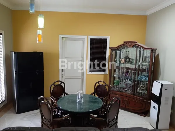 image RUMAH 2 LANTAI DI GADING SERPONG (4)