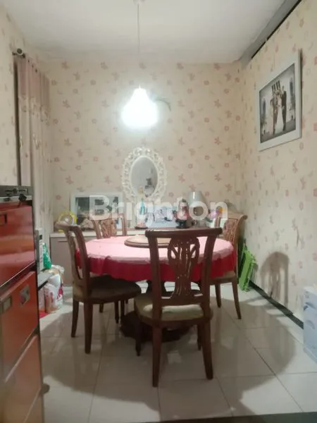 image RUMAH BAGUS DUA LANTAI DI PERUMAHAN ELIT GOMBEL JATINGALEH SEMARANG SELATAN (2)