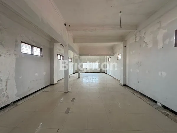 image RUKO 4 LANTAI STRATEGIS AKSES JALAN RAYA UTAMA YOS SUDARSO SOLO (8)