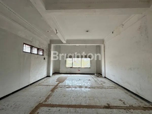 image RUKO 4 LANTAI STRATEGIS AKSES JALAN RAYA UTAMA YOS SUDARSO SOLO (3)