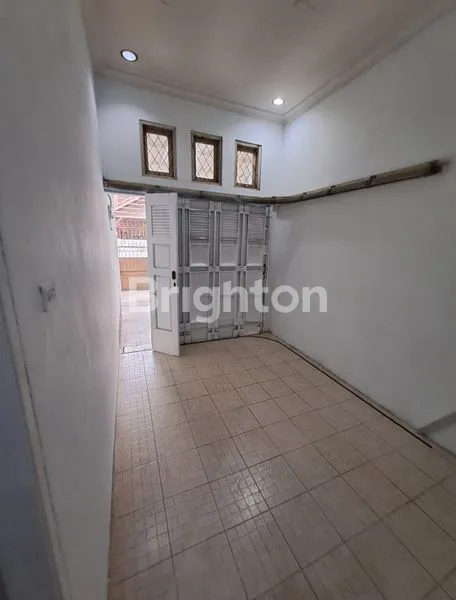 image RUMAH SUNTER 2 LANTAI SEMI FURNISH JAKARTA UTARA (6)