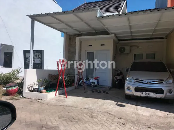 image PERUMAHAN D PREMIER,2 MENIT DARI KEPANJEN. (1)