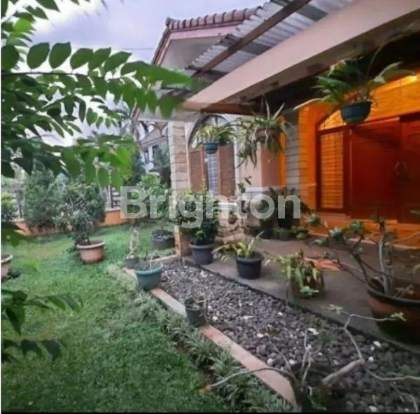 image RUMAH BESAR ELEGAN TENANG NYAMAN SIAP HUNI DI BINTARO (1)