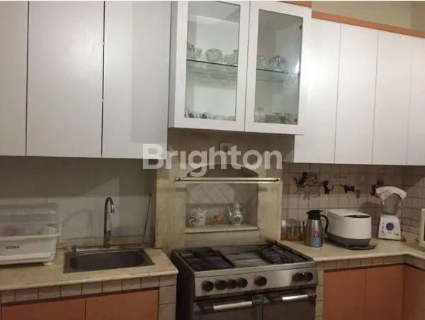 image RUMAH BESAR ELEGAN TENANG NYAMAN SIAP HUNI DI BINTARO (4)