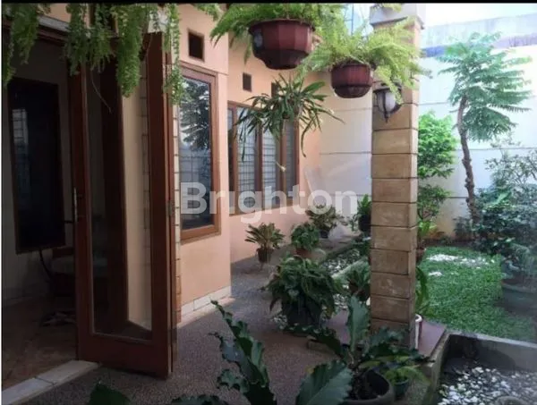 image RUMAH BESAR ELEGAN TENANG NYAMAN SIAP HUNI DI BINTARO (7)