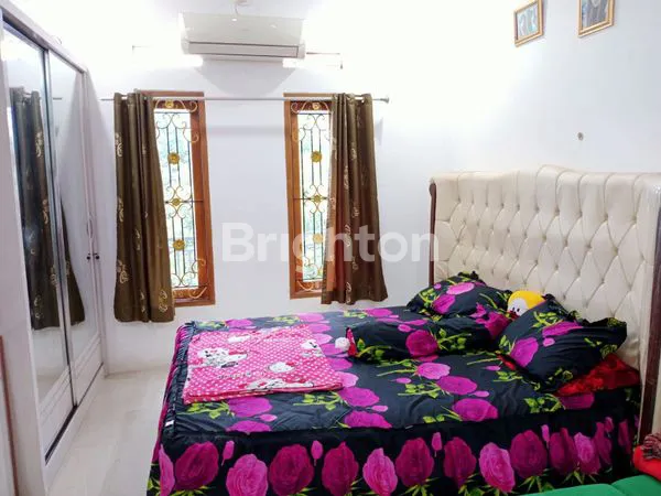 image HUNIAN MEWAH 3 LANTAI STRATEGIS DI TAPOS DEPOK (5)