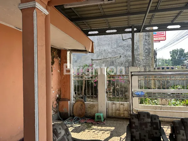 image RUMAH NOL JALAN PROTOKOL DI JALAN RAYA AHMAD BASUNI MOJOKERTO (6)