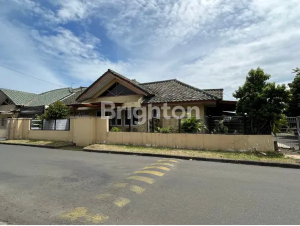 image RUMAH HOEK CITRA 1 EXTENSION DEKAT MAYORA DAAN MOGOT JAKARTA BARA (1)