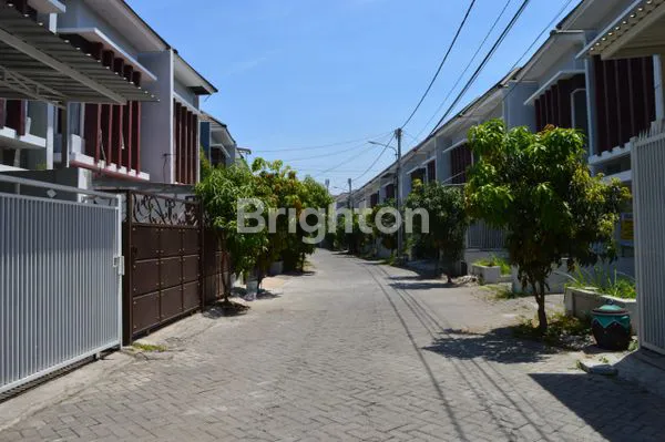 image RUMAH 2 LANTAI SIAP HUNI (8)