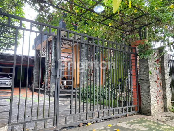 RUMAH CANTIK DUA LANTAI SIAP HUNI DI GRIYA MANGLI INDAH JEMBER