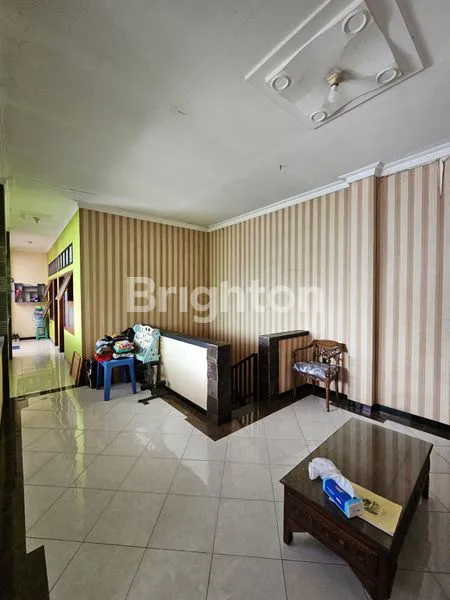 image RUMAH CANTIK DUA LANTAI SIAP HUNI DI GRIYA MANGLI INDAH JEMBER (3)