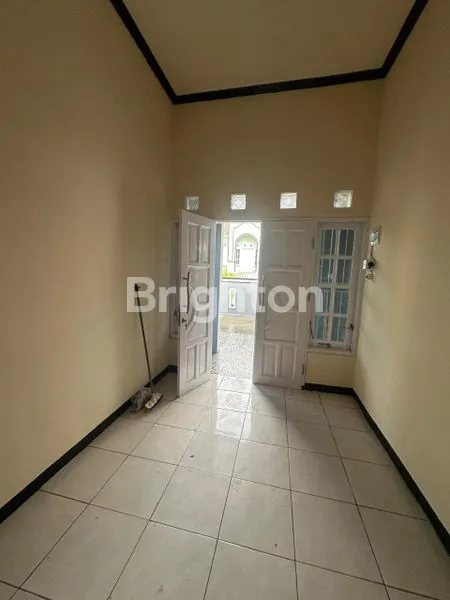 image DIJUAL CEPAT RUMAH SIAP HUNI (2)