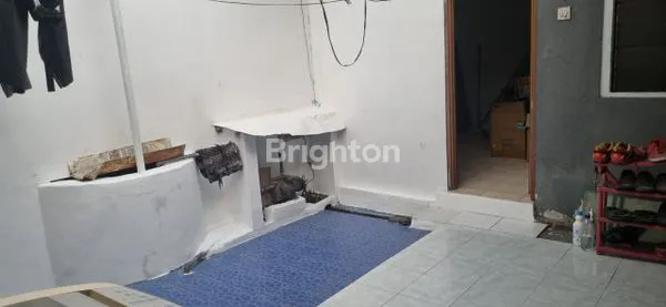 image JUAL RUMAH BAGUS TINGGAL PAKAI DI LAMPER TENGAH (8)